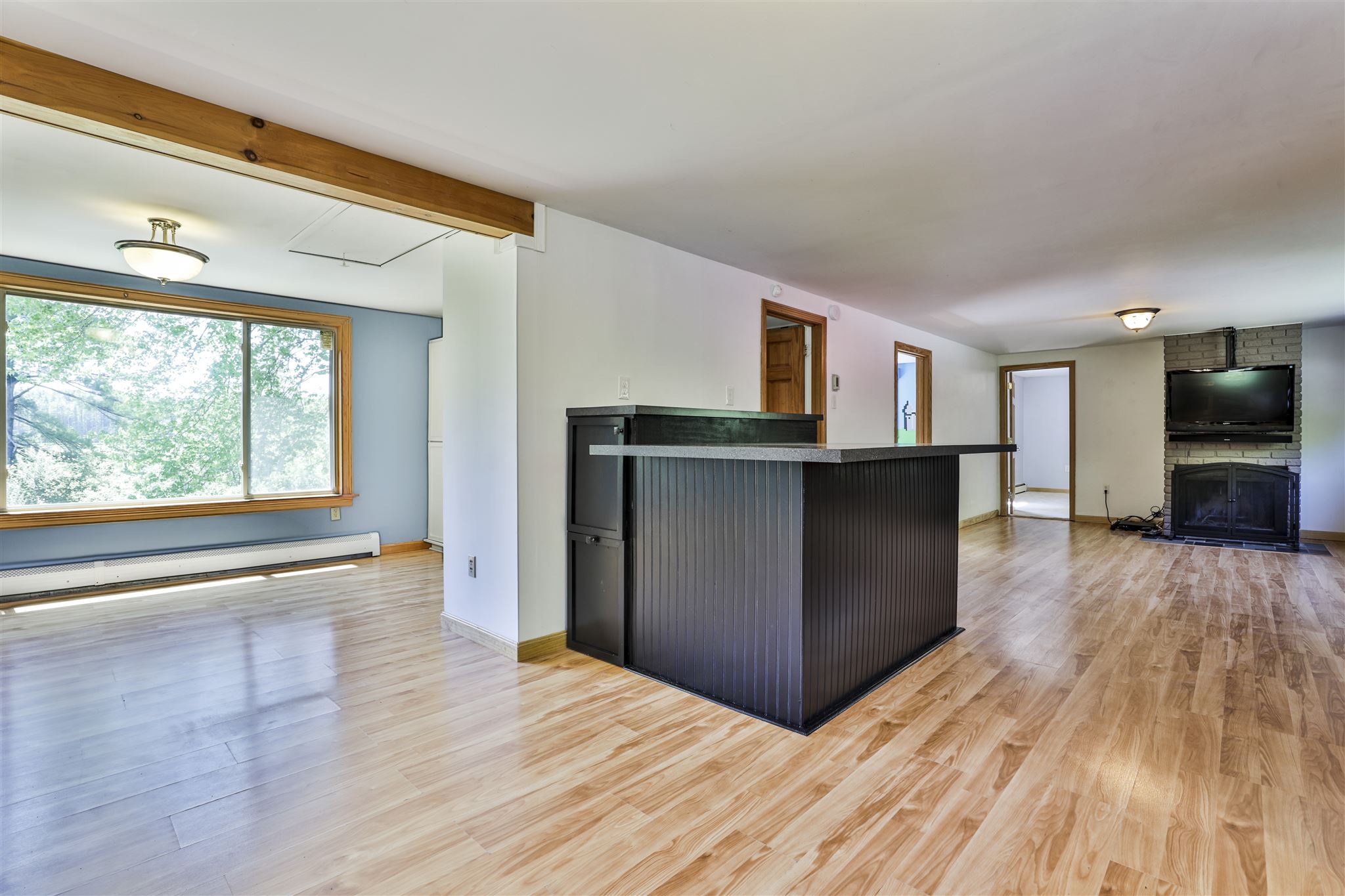 327 Whitehall Road Hooksett, NH 03106 - Photo 10 of 28