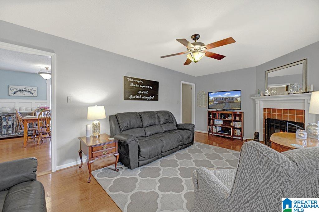 108 Twin Lakes Road Trussville, AL 35173 - Photo 4 of 24