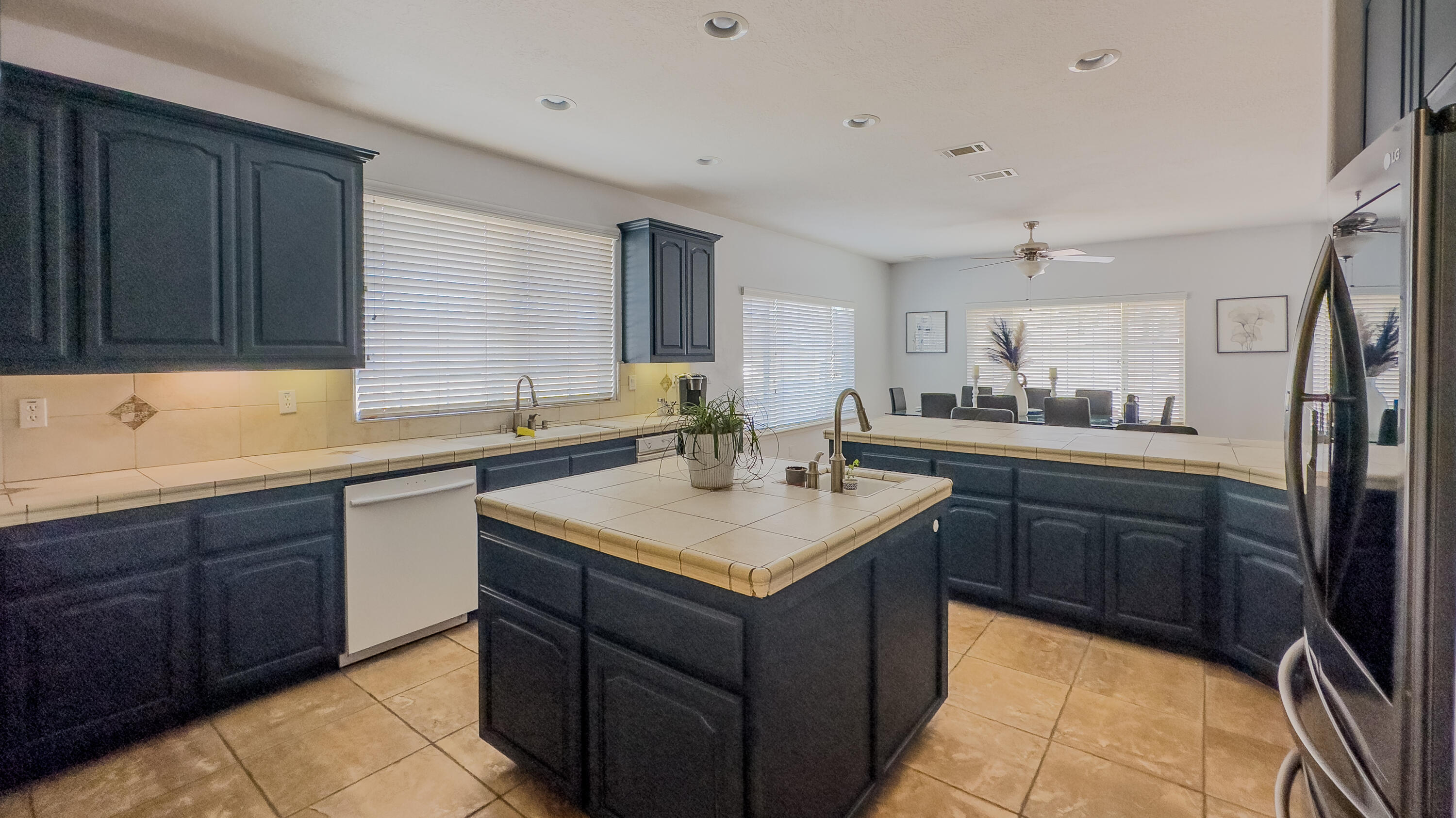 23725 Portland Road Apple Valley, CA 92308 - Photo 32 of 51 property-55