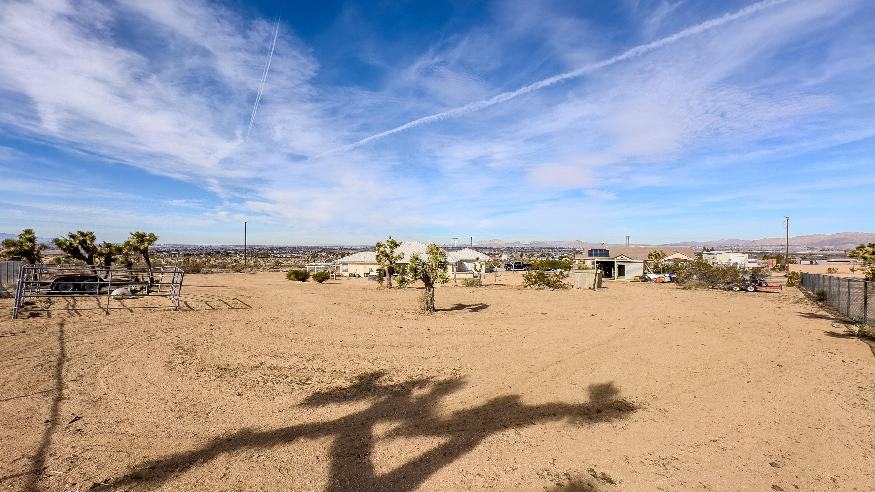 23725 Portland Road Apple Valley, CA 92308 - Photo 8 of 51 property-22