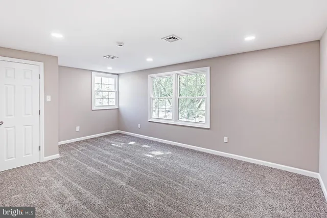 $425,000 | 96 Riviera Drive, Pennsville, NJ 08070