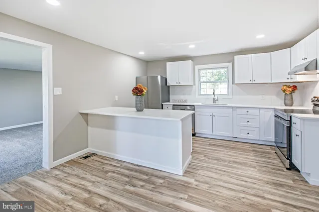 $425,000 | 96 Riviera Drive, Pennsville, NJ 08070