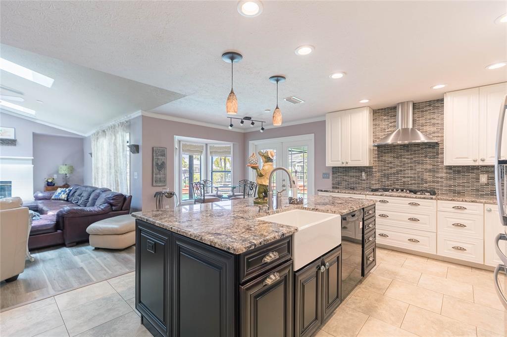 6602 Seabird Way Apollo Beach, FL 33572 - Photo 11 of 41