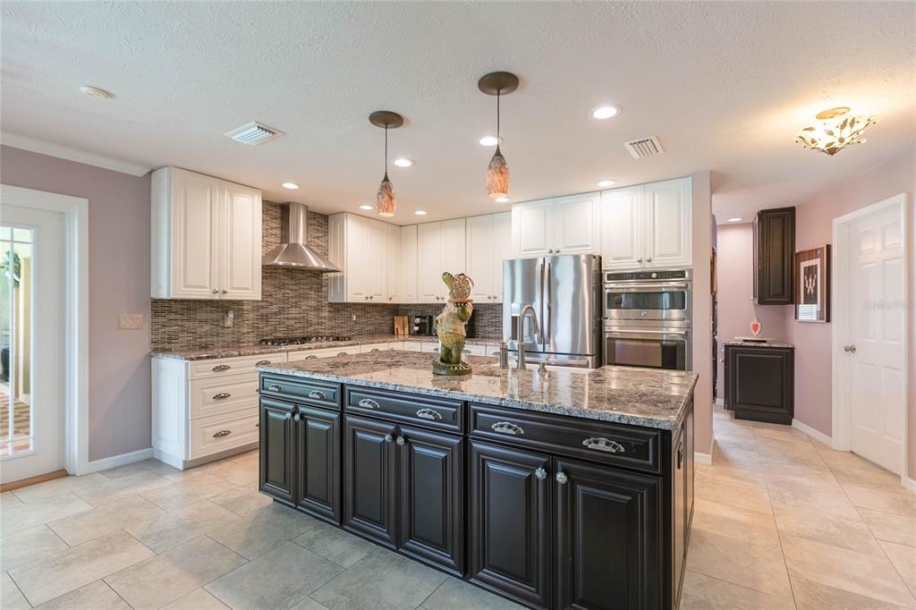 6602 Seabird Way Apollo Beach, FL 33572 - Photo 12 of 41