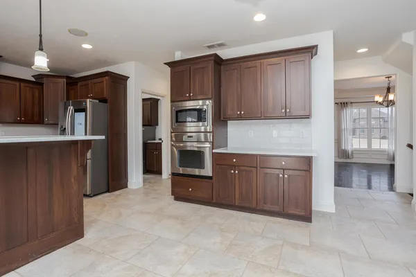 $519,900 | 2807 Vrooman Court, Bloomington, IL 61704