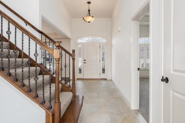 $519,900 | 2807 Vrooman Court, Bloomington, IL 61704