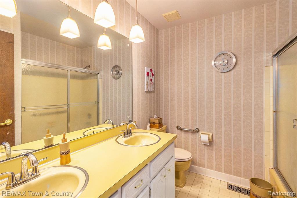 6170 Kings Scepter Road Grand Blanc, MI 48439 - Photo 20 of 34