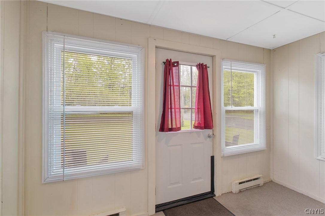 8355 Tuttle Road Cicero, NY 13030 - Photo 6 of 46 You'll love the entry mud room!