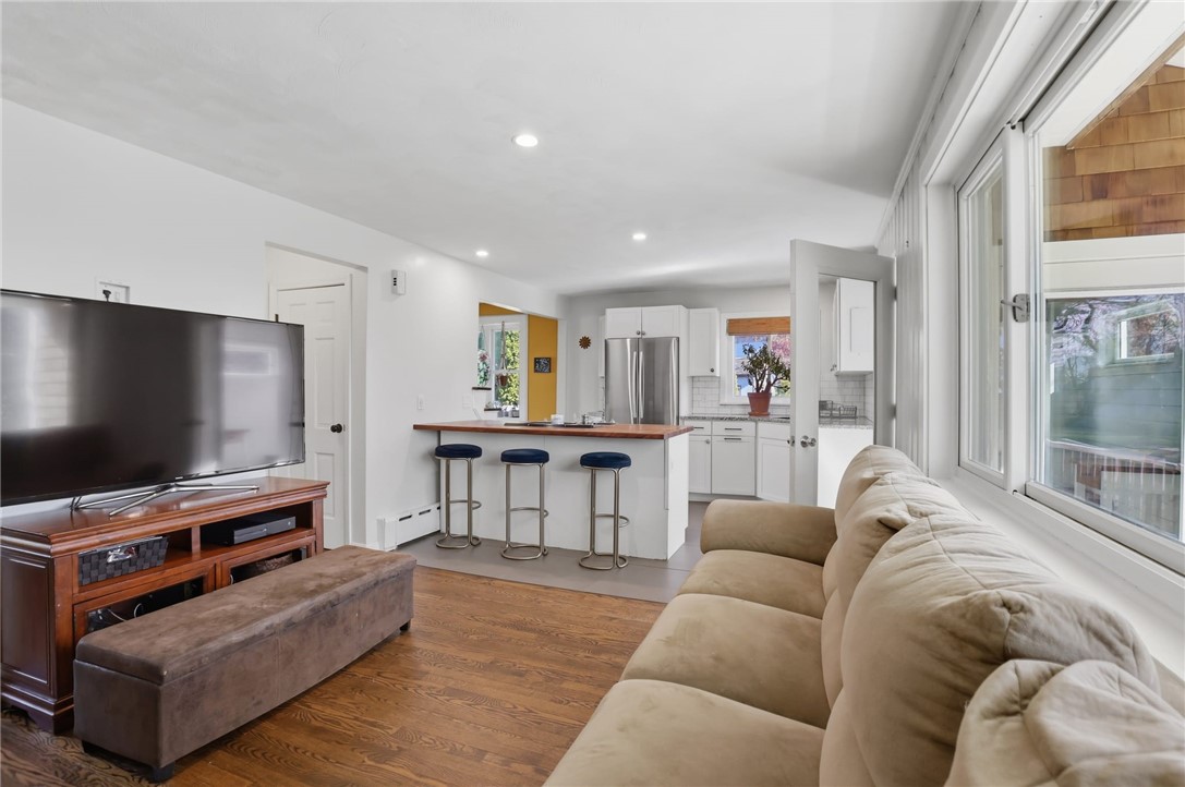 18 Loring Road Bristol, RI 02809 - Photo 17 of 38