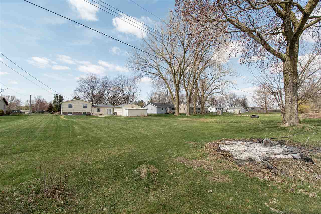 6775 South Sarah Avenue Rochelle, IL 61068 - Photo 6 of 26 a view of yard with green space