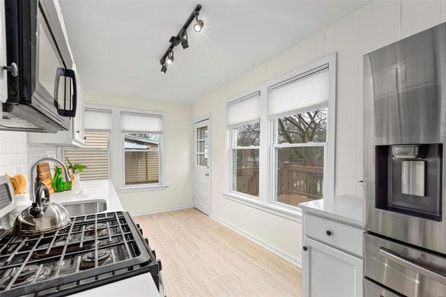 $314,900 | 2605 Bredell Avenue, St. Louis, MO 63143