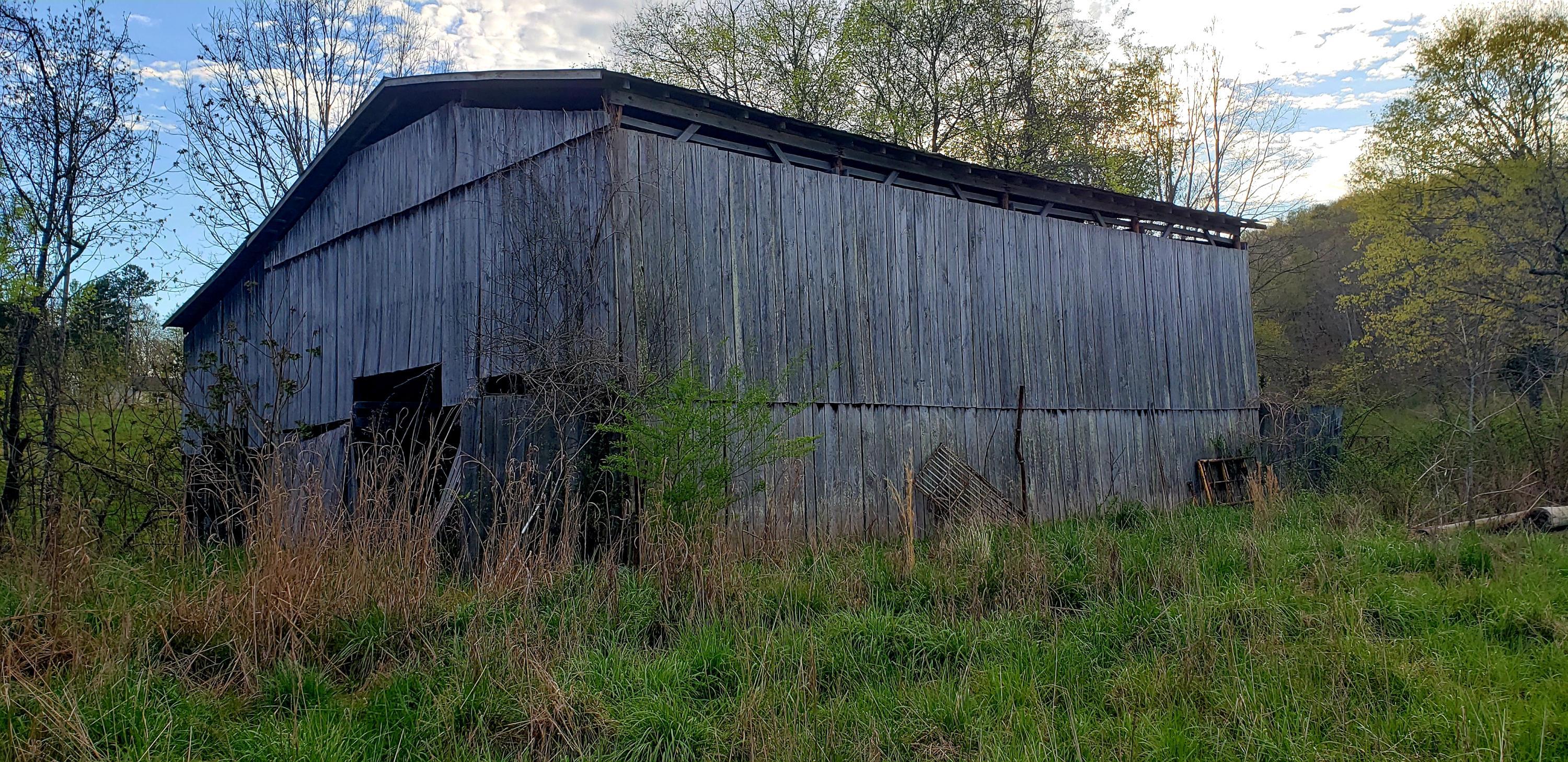 911 A Cedar Grove Road Loudon, TN 37774 - Photo 1 of 11 Barn4