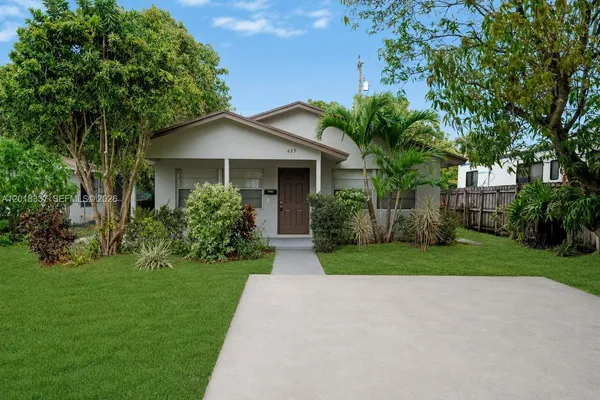 $459,900 | 429 Avenida Hermosa, West Palm Beach, FL 33405