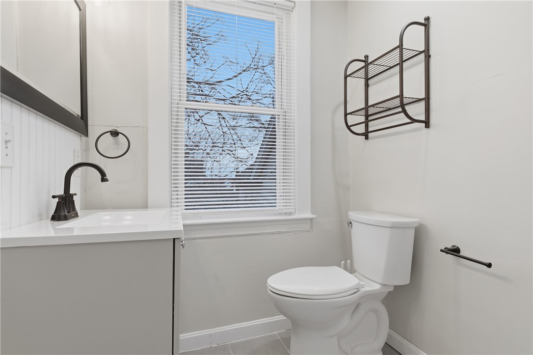 35 Gifford Street Providence, RI 02909 - Photo 23 of 38 2nd Fl