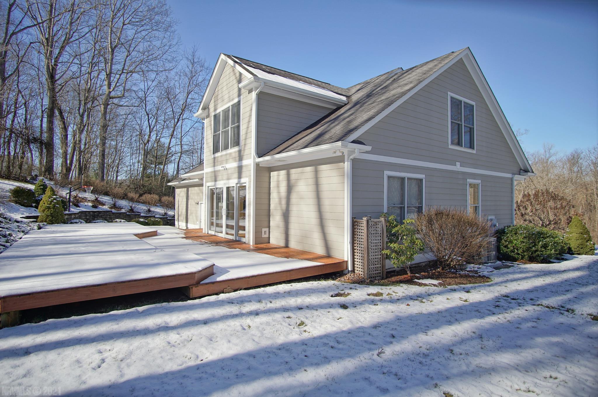 927 Redbud Road Blacksburg, VA 24060 - Photo 45 of 51 Gallery Image 45