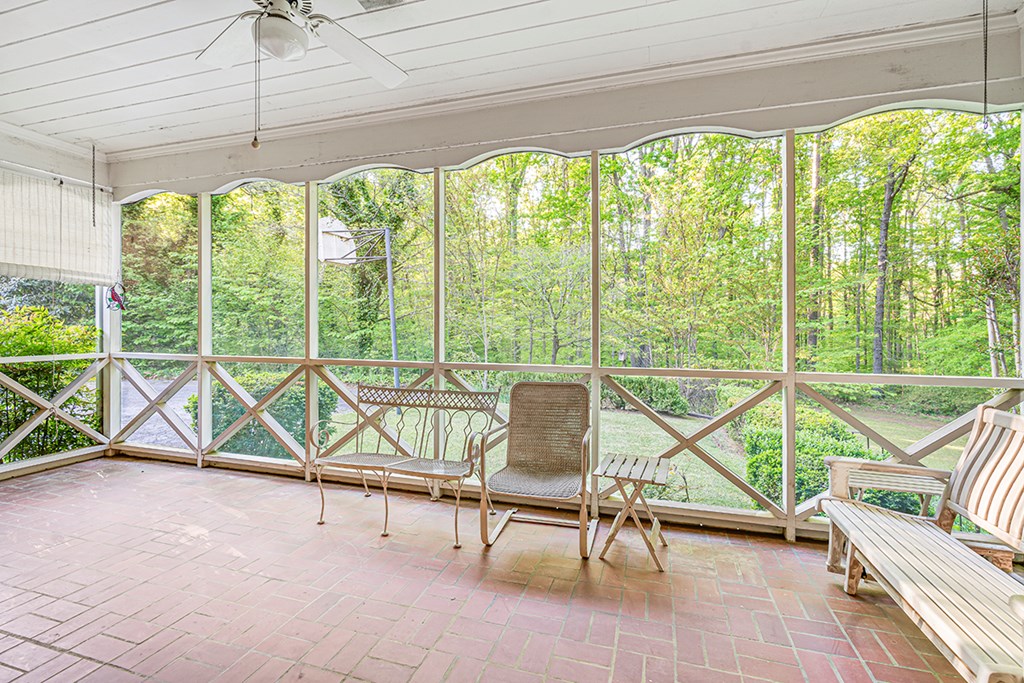119 Partridge Road Greenwood, SC 29649 - Photo 6 of 33
