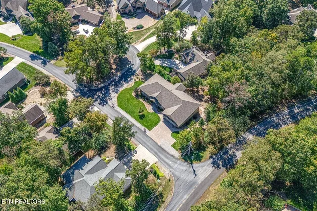 $699,900 | 400 Tanasi Way, Loudon, TN 37774