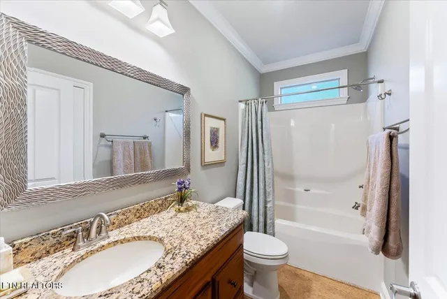 $699,900 | 400 Tanasi Way, Loudon, TN 37774