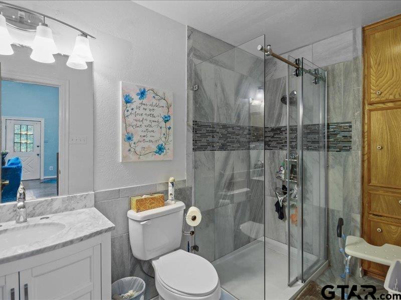 3381 County Road 452 Palestine, TX 75803 - Photo 36 of 45