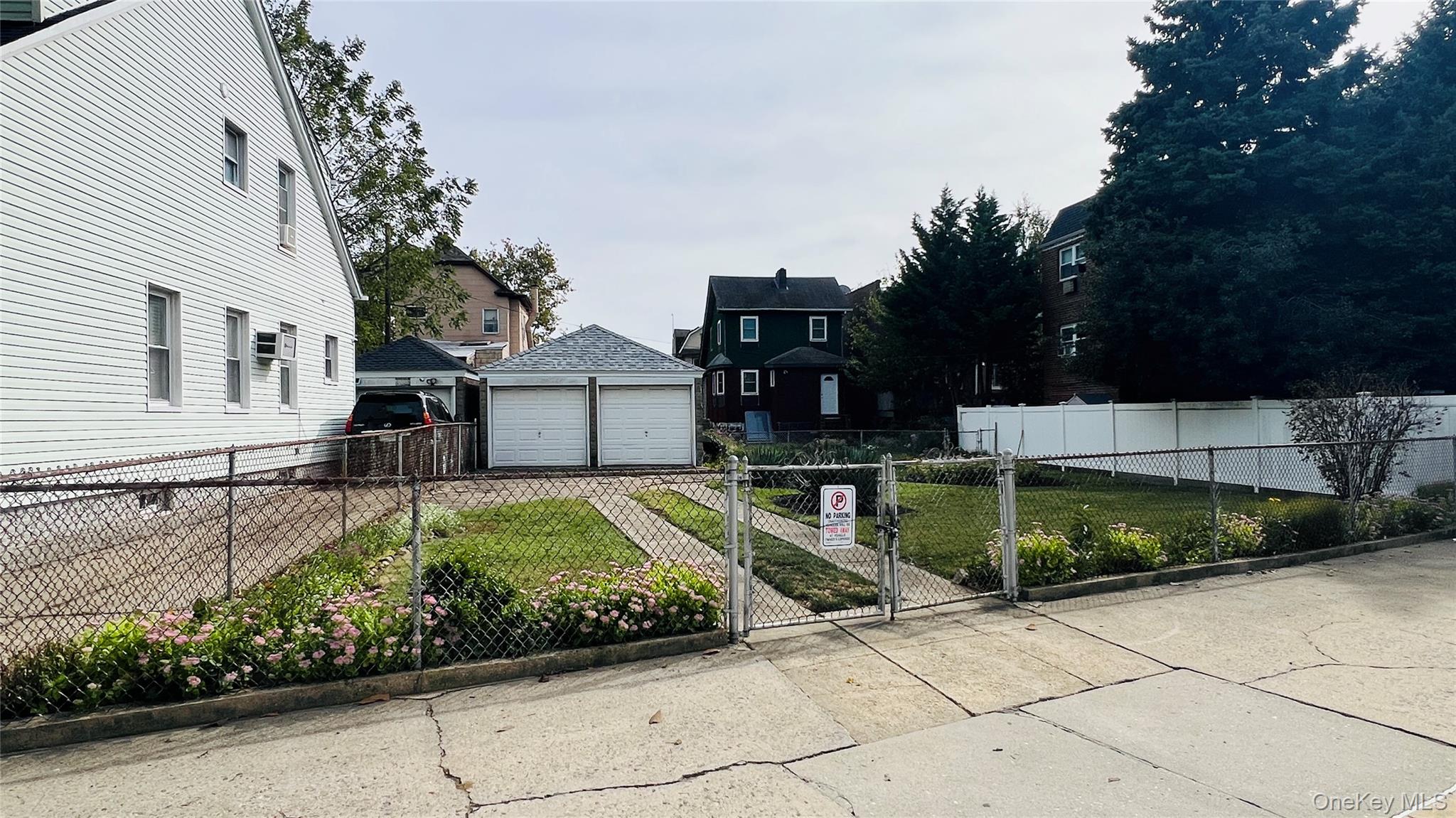 59-49 58th Road Queens, NY 11378 - Photo 13 of 16 Gallery Image 13