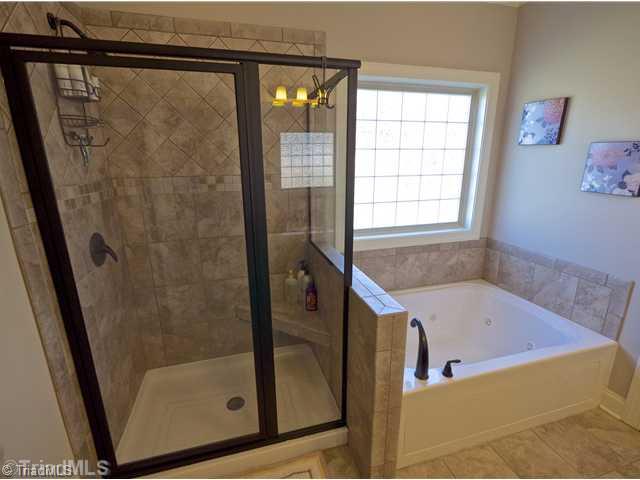 8241 Arbor Ridge Lane Clemmons, NC 27012 - Photo 11 of 16 Master Bath/Spa.
