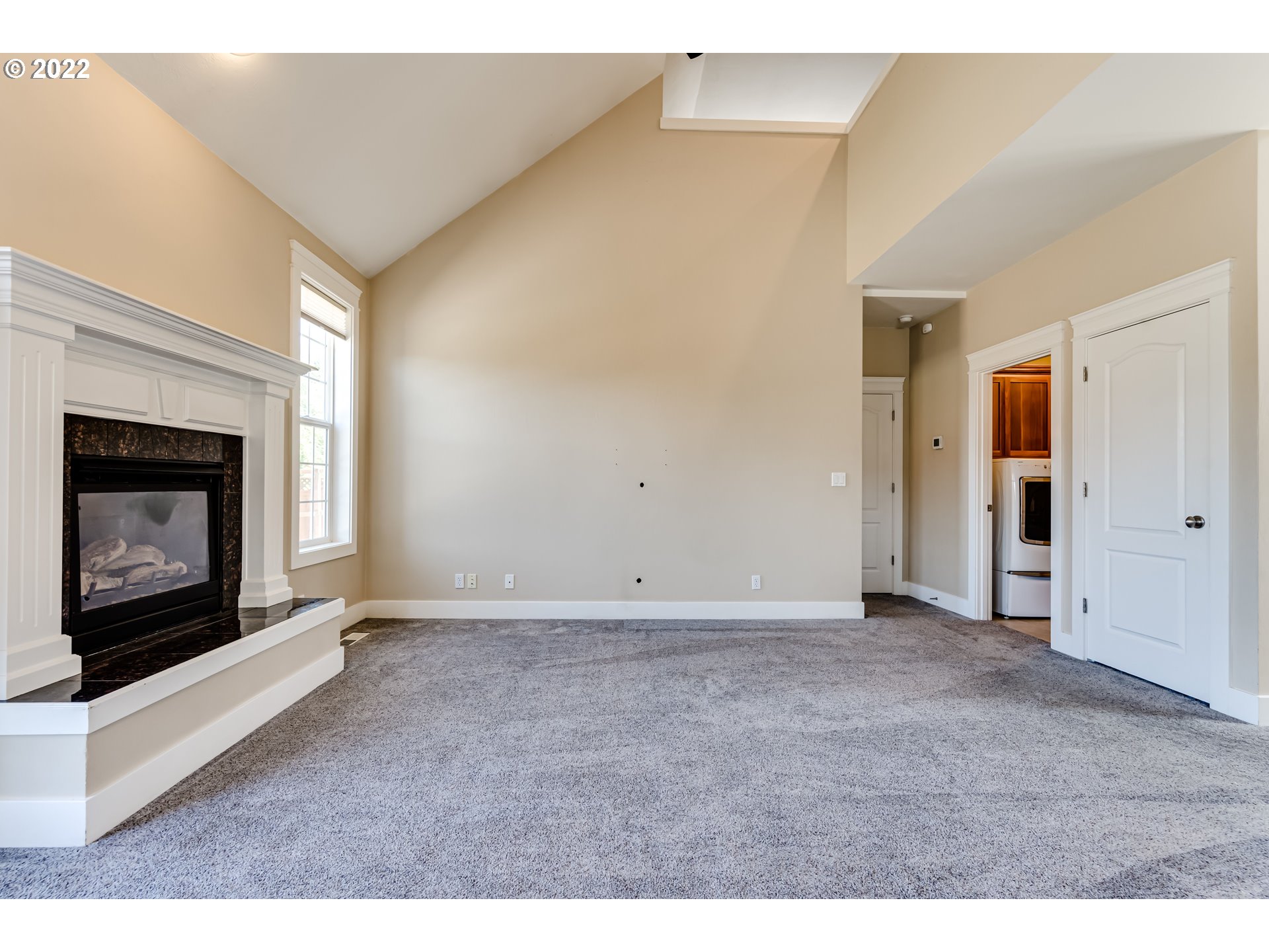 4750 Rocky Road Springfield, OR 97478 - Photo 14 of 32 a view of an empty room with fire place and a fireplace