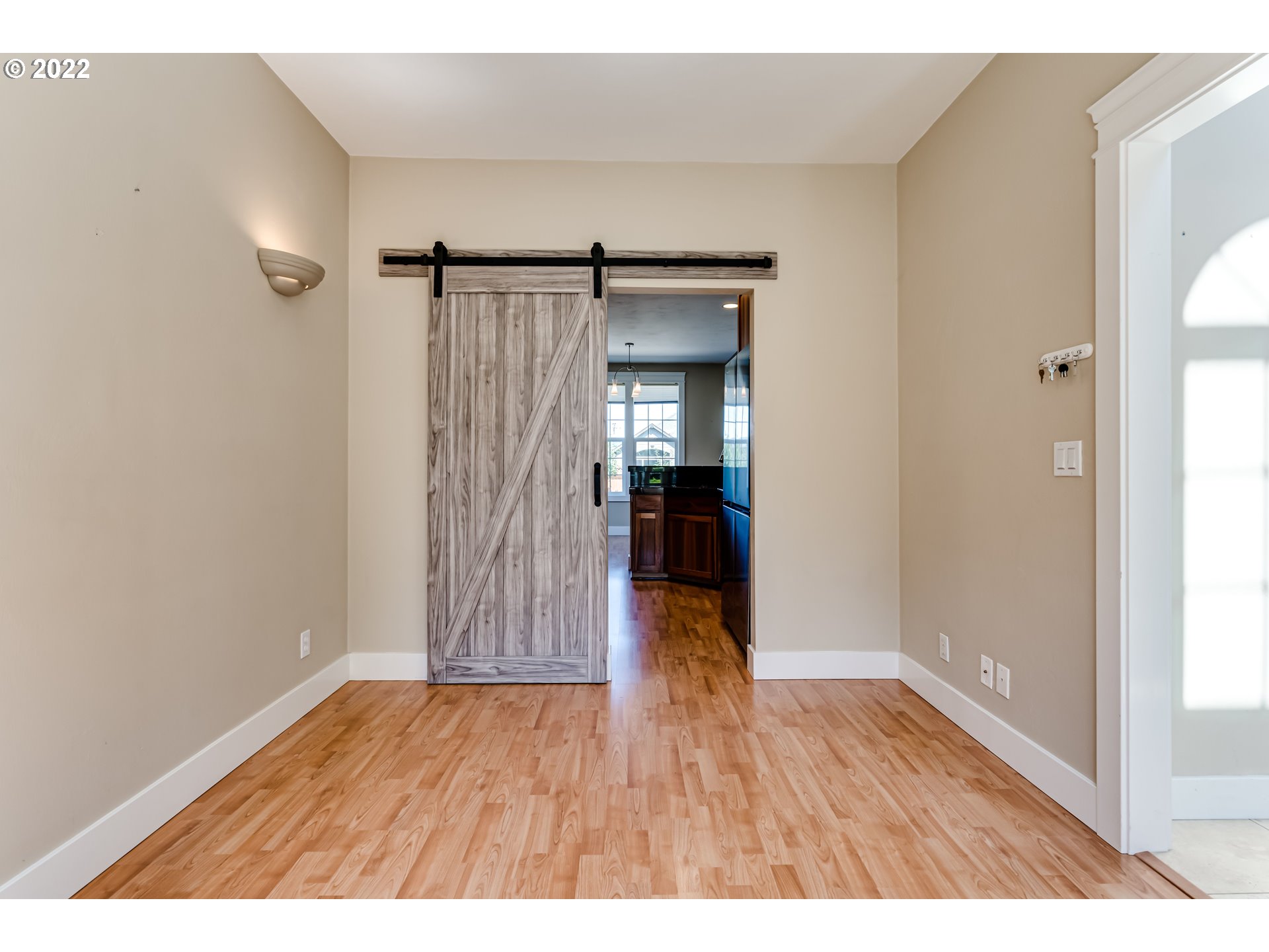 4750 Rocky Road Springfield, OR 97478 - Photo 5 of 32 a view of hallway with wooden floor