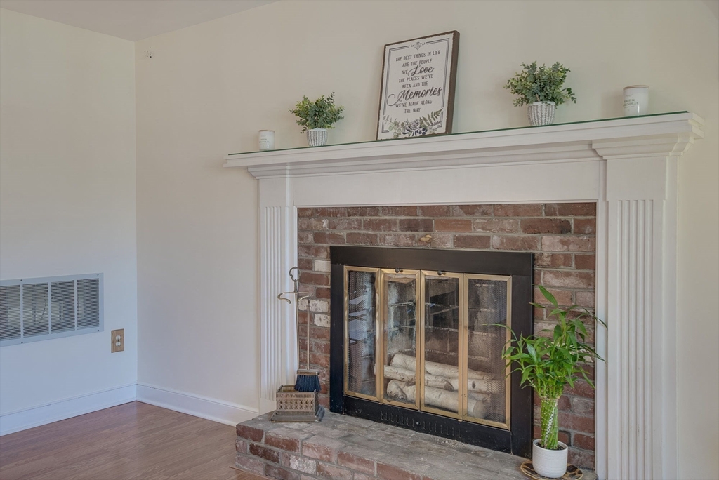 56 Chase Road Marlborough, MA 01752 - Photo 8 of 35 Gallery Image 8