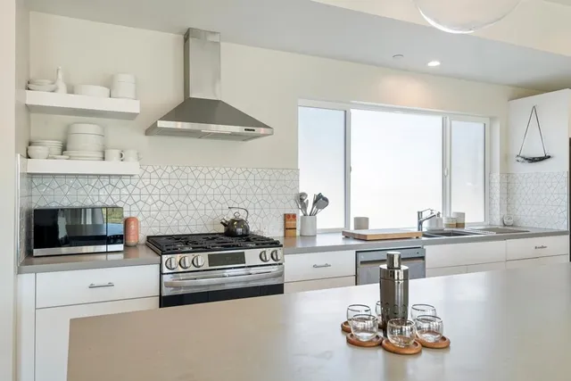 $670,000 | 62471 Crestview Drive, Joshua Tree, CA 92252