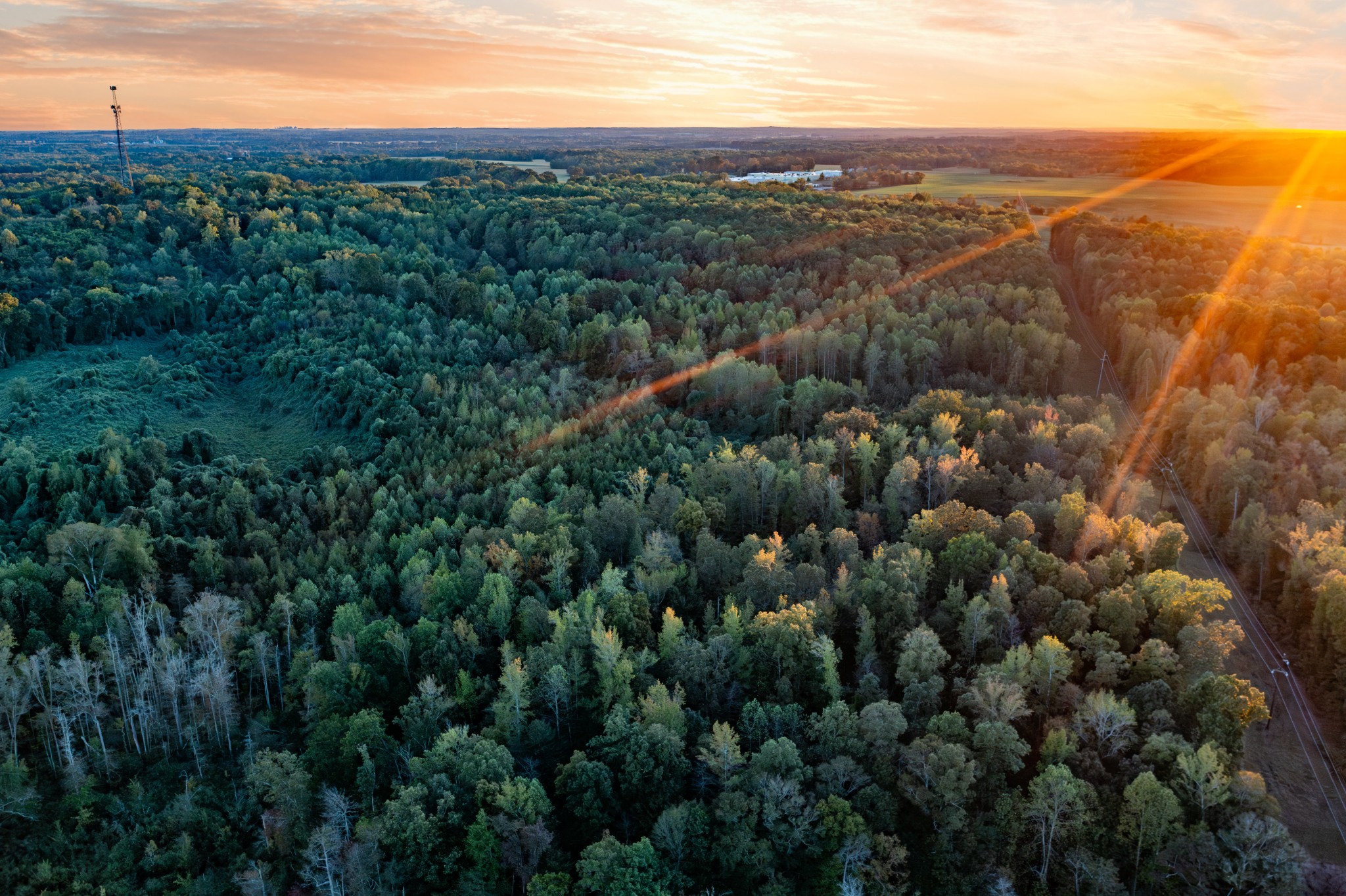 0 Jones Bend Road Paris, TN 38242 - Photo 24 of 44 a view of city and mountain