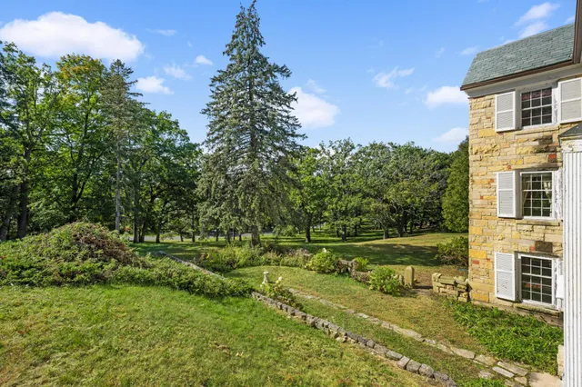 $14,500,000 | 8 Merilane, Edina, MN 55436