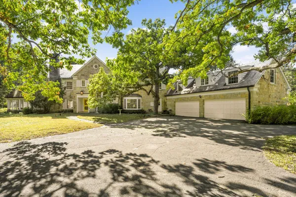 $14,500,000 | 8 Merilane, Edina, MN 55436
