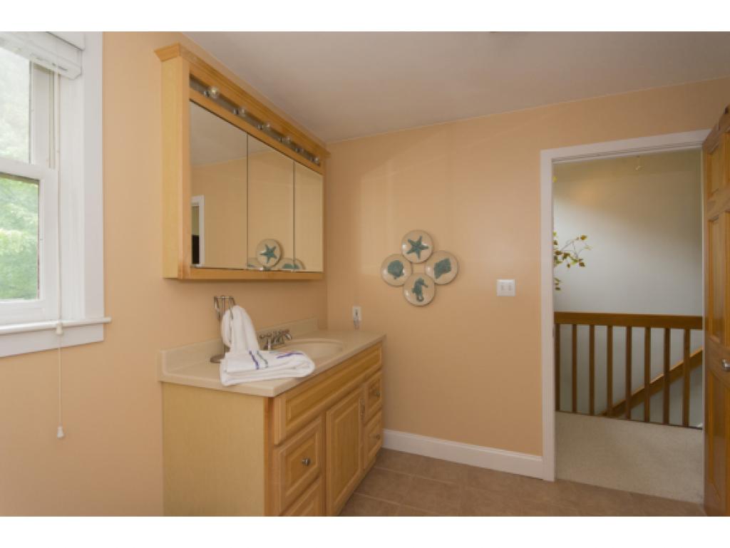 9 Kirriemuir Road, Unit 9 Stratham, NH 03885 - Photo 26 of 33 Gallery Image 26