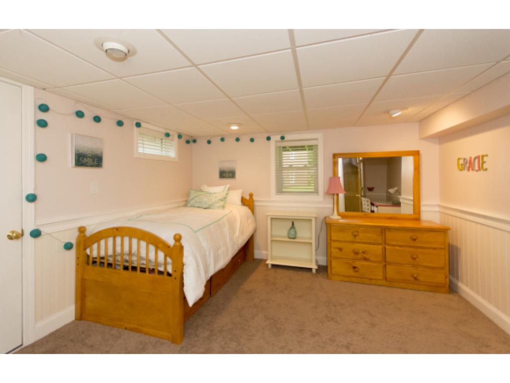 9 Kirriemuir Road, Unit 9 Stratham, NH 03885 - Photo 32 of 33 Gallery Image 32