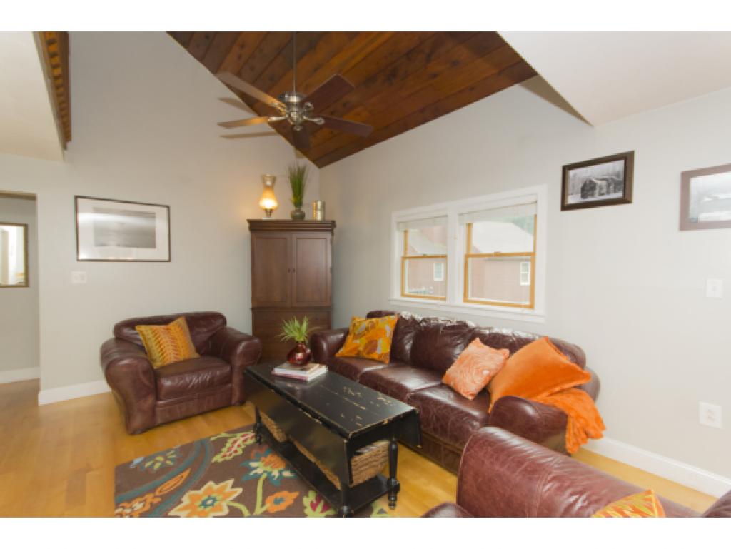 9 Kirriemuir Road, Unit 9 Stratham, NH 03885 - Photo 6 of 33 Gallery Image 6