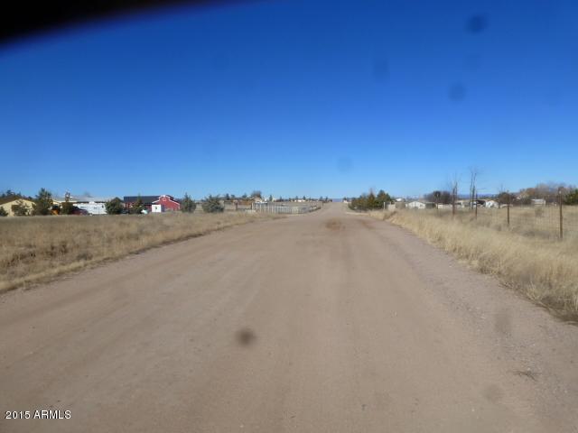 1395 South Yellow Brick Road Chino Valley, AZ 86323 - Photo 3 of 13 a view of lake view and mountain view