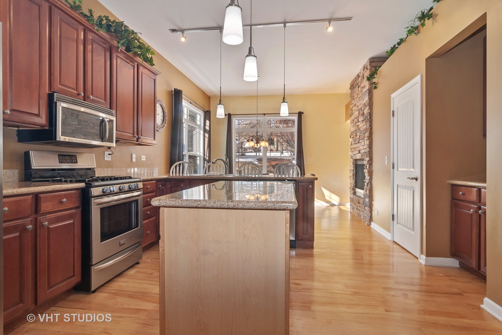 632 Ridge Drive Elburn, IL 60119 - Photo 12 of 32