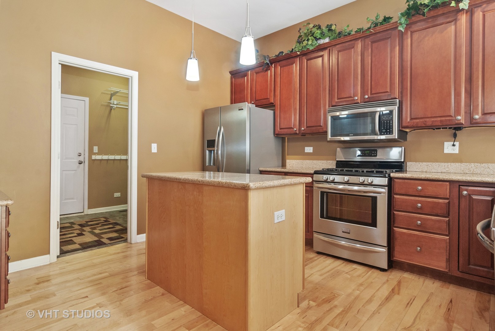 632 Ridge Drive Elburn, IL 60119 - Photo 9 of 32