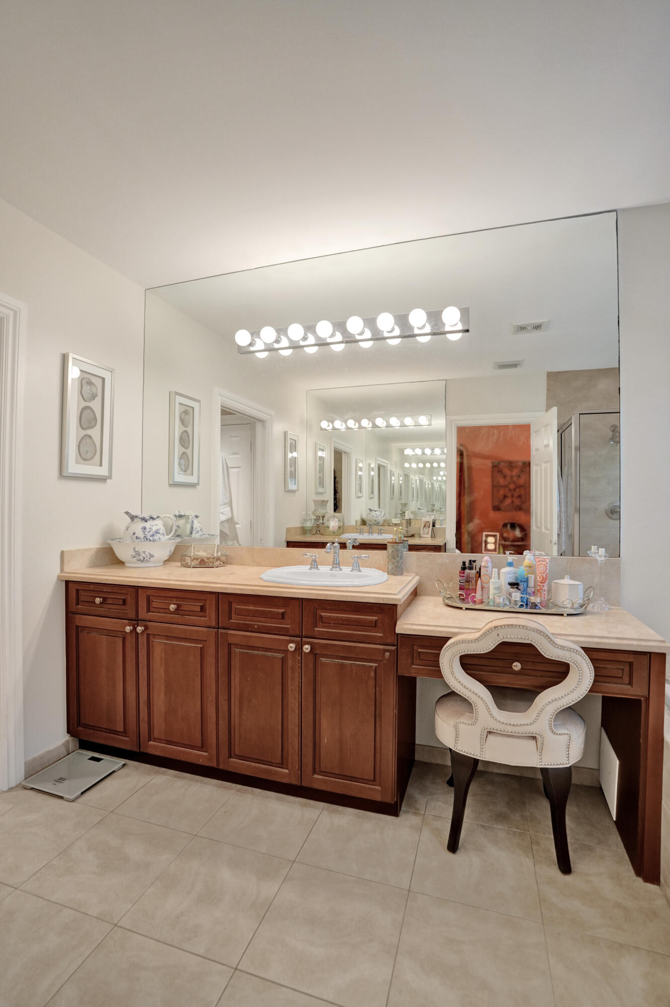 1127 North Victoria Park Road Fort Lauderdale, FL 33304 - Photo 29 of 45 DSC06921