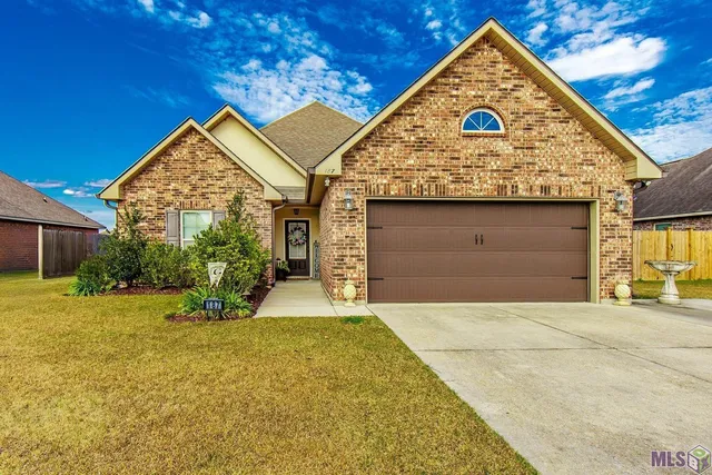 $266,500 | 187 Carriage Way, Thibodaux, LA 70301
