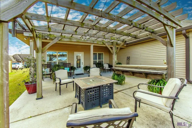 $266,500 | 187 Carriage Way, Thibodaux, LA 70301