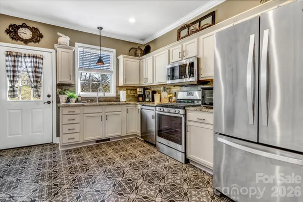 $419,000 | 25 Union Chapel Road, Weaverville, NC 28787