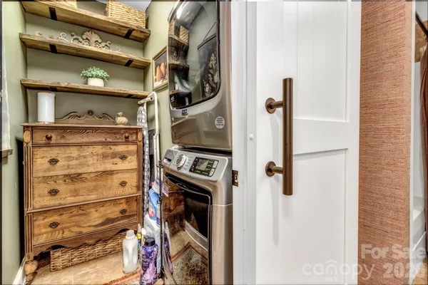 $425,000 | 25 Union Chapel Road, Weaverville, NC 28787