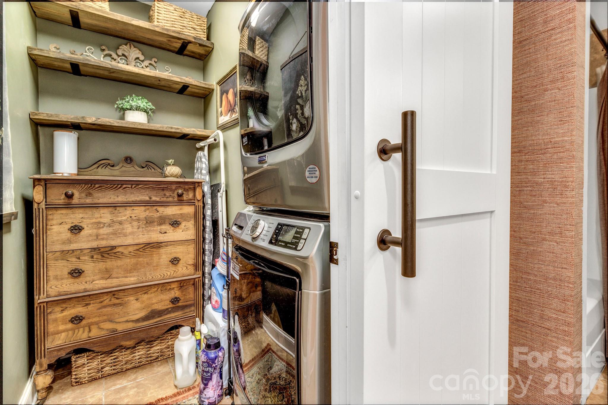 25 Union Chapel Road Weaverville, NC 28787 - Photo 22 of 43 a view of walk in closet