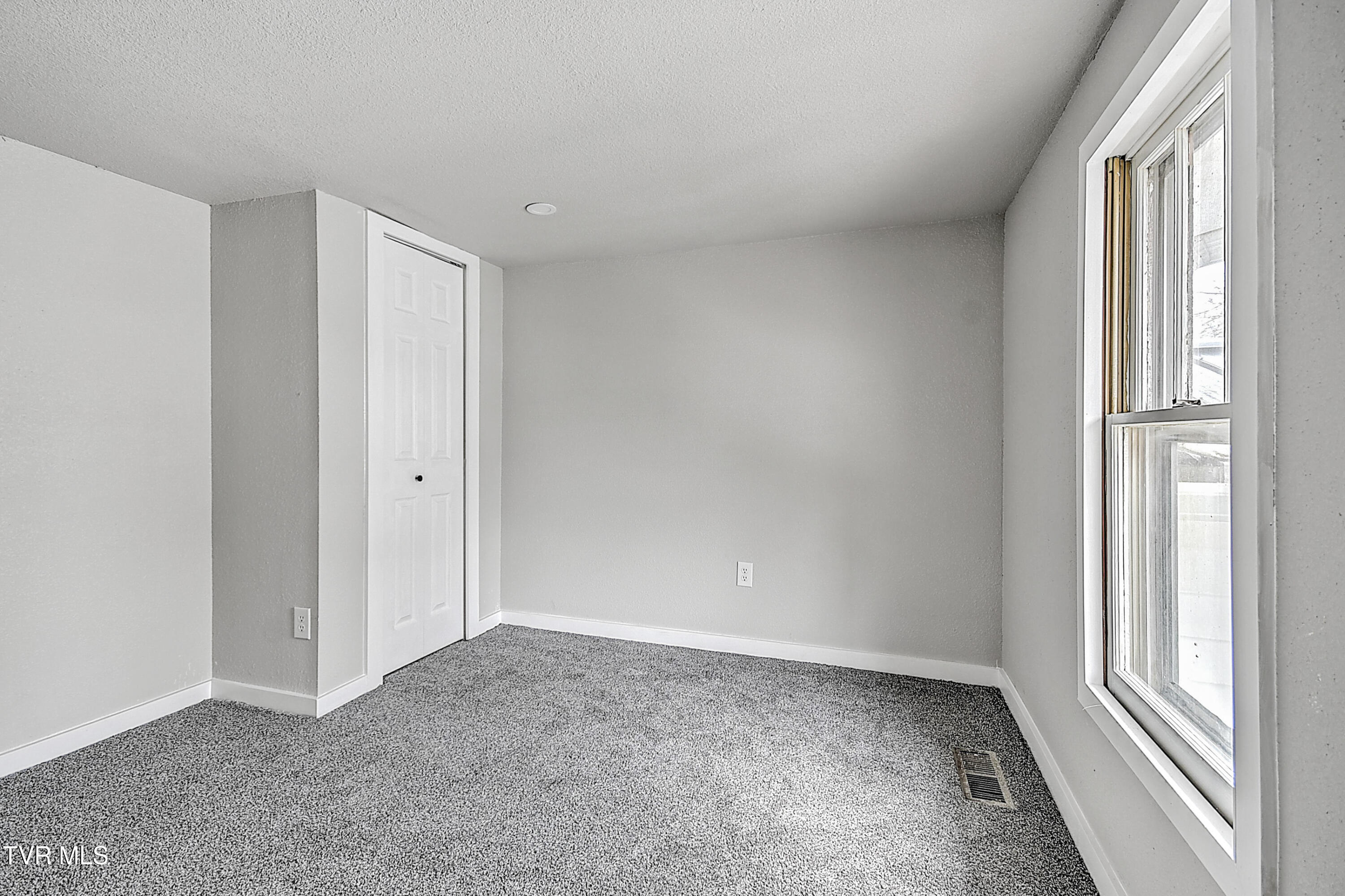 1570 Granby Road Kingsport, TN 37660 - Photo 20 of 31 1570 Granby DP-19