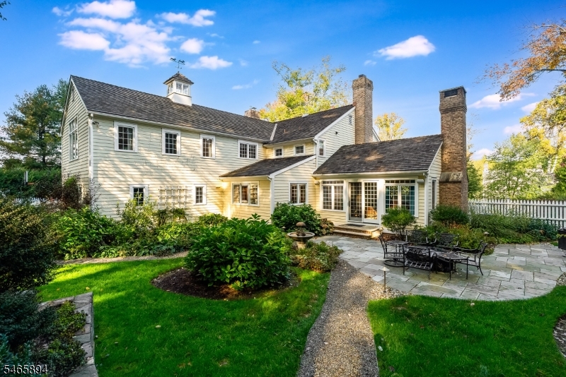 4 Barberry Row Chester, NJ 07930 - Photo 32 of 40 Gallery Image 32