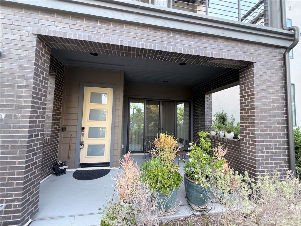 104 Chant Irvine, CA 92618 - Photo 2 of 7