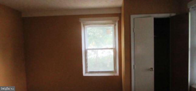 185 Mountain Road Pasadena, MD 21122 - Photo 3 of 10 Gallery Image 3