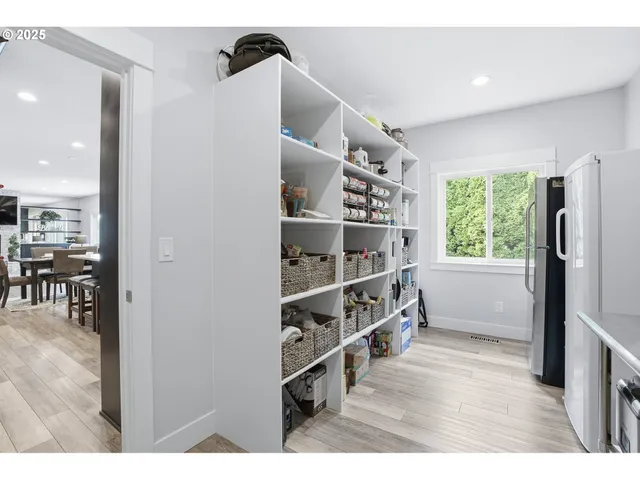 $850,000 | 14287 Southeast Willett Drive, Happy Valley, OR 97086