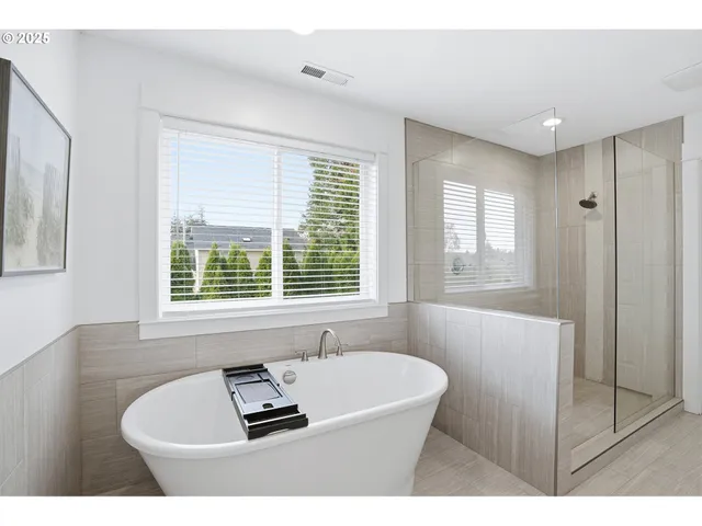 $850,000 | 14287 Southeast Willett Drive, Happy Valley, OR 97086